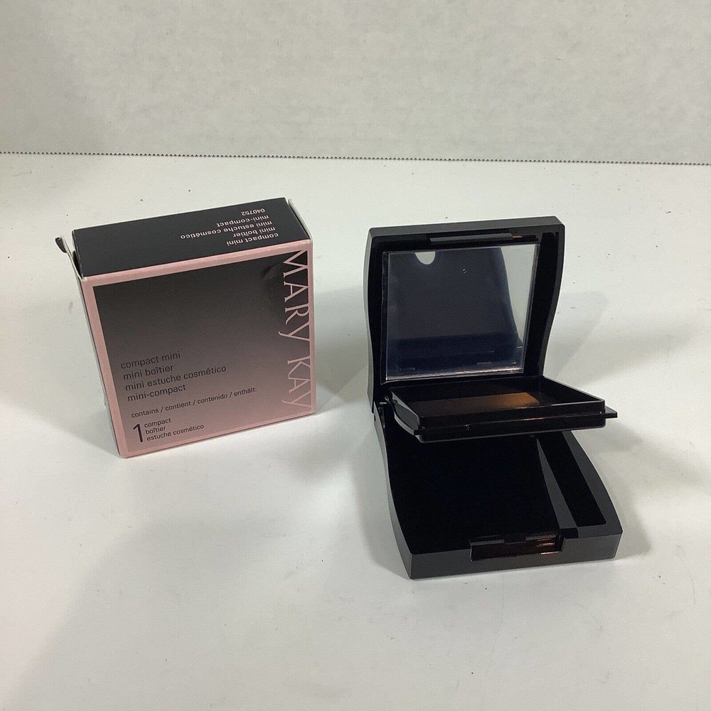 Mary Kay mini compact new in box 040752 40752